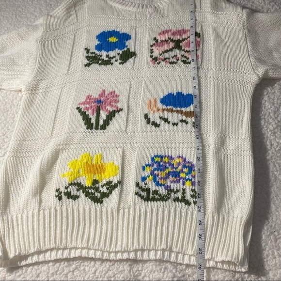 Vintage Design Zone Two Floral Knit Sweater Size Large - Picture 6 of 8